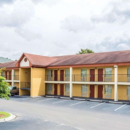 Econo Lodge Coliseum Charleston Kültér fotó